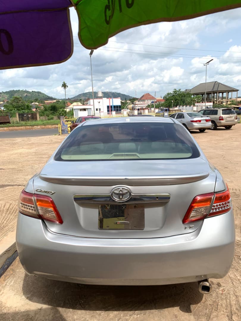 2010 Toyota Camry LE