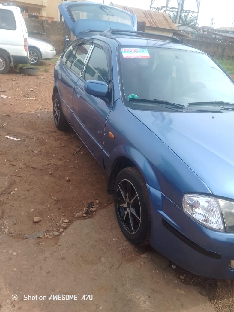 2002 Mazda 323F